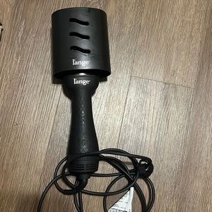 Le volume play black interchangeable brush dryer
